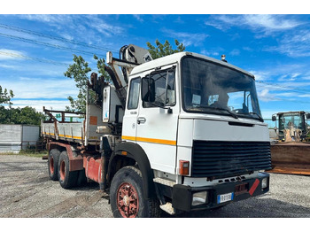 شاحنات مسطحة IVECO