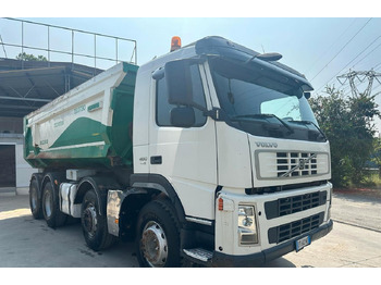 شاحنة قلاب VOLVO FM12