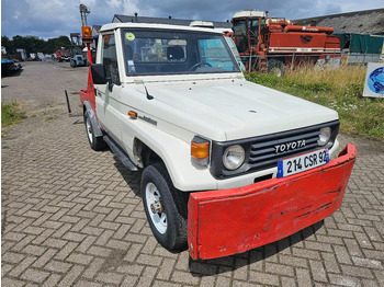 سيارة Toyota Land Cruiser LB71MOD: صورة 3