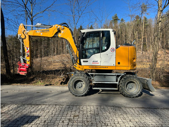 حفارة دولاب LIEBHERR A 910