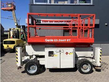 رافعة هيدروليكية مقصية GENIE