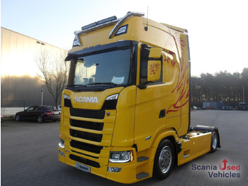 وحدة جر SCANIA S 500