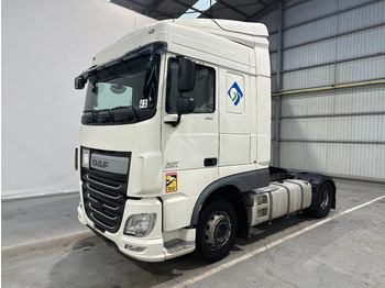 وحدة جر DAF XF 106 460