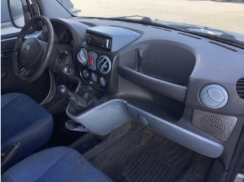 شاحنة التوصيل 2004 - FIAT - DOBLÒ - 1.3 JTD BASIS - COMMERCIAL VEHICLE: صورة 5 شاحنة التوصيل 2004 - FIAT - DOBLÒ - 1.3 JTD BASIS - COMMERCIAL VEHICLE: صورة 5