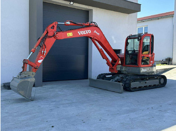 حفارة VOLVO ECR88D