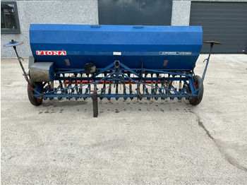 الآلات الزراعية