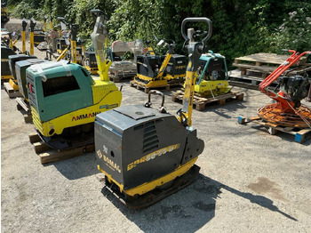 لوحة اهتزازية BOMAG