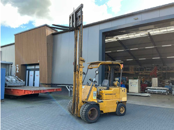 رافعة شوكية CATERPILLAR