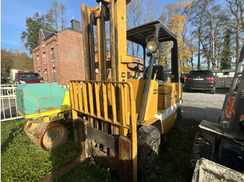 رافعة شوكية CATERPILLAR