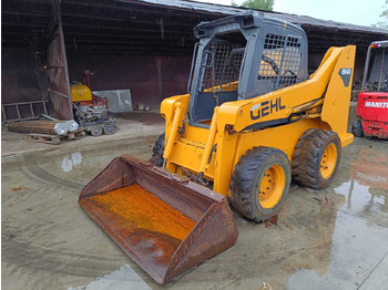 اللودر المجنزر صغير GEHL