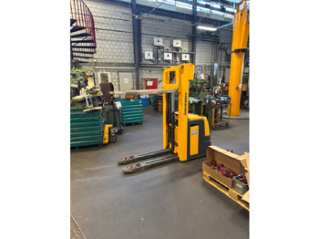 معدات المناولة JUNGHEINRICH: صورة 4 معدات المناولة JUNGHEINRICH: صورة 4