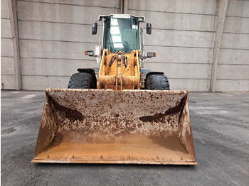 اللودر بعجل Liebherr L514: صورة 2