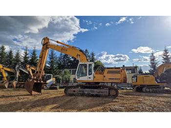 حفار زحاف LIEBHERR R 944