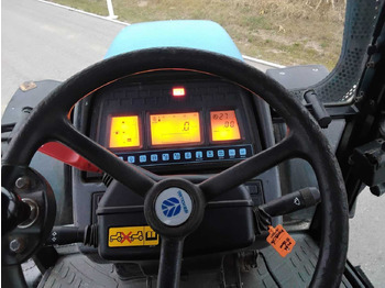جرار NEW HOLLAND - 8260 - 2000 - AGRICULTURAL TRACTOR WITH FOUR-WHEEL DRIVE: صورة 5 جرار NEW HOLLAND - 8260 - 2000 - AGRICULTURAL TRACTOR WITH FOUR-WHEEL DRIVE: صورة 5