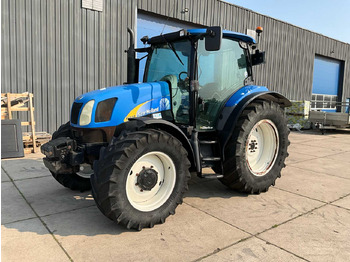 جرار NEW HOLLAND T6000