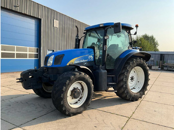 جرار NEW HOLLAND T6000