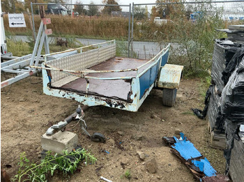 عربة مقطورة