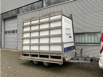 عربة مقطورة