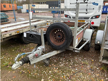 عربة مقطورة