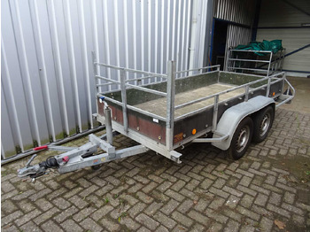 عربة مقطورة