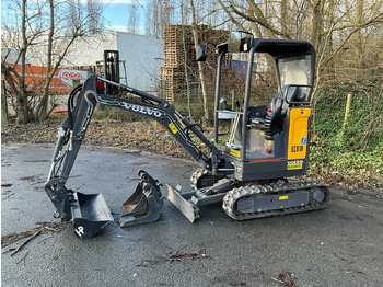 حفارة مُصَّغرة VOLVO ECR18