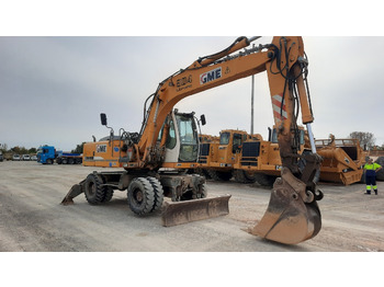 حفارة دولاب LIEBHERR A904C: صورة 1
