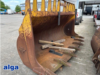 اللودر بعجل CATERPILLAR 966E