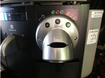 آلة الغذاء 2 Machines à café Nespresso 705/CS200: صورة 2