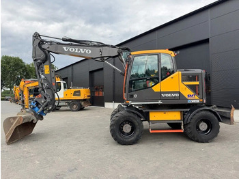 حفارة دولاب VOLVO EWR150E