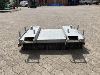 مكنسة - آلية المنفعة/ مركبة خاصة Fliegl Löwe 1,50m: صورة 3