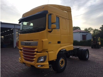 الكابينة والداخلية DAF XF