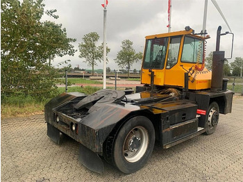 جرار المحطة Sisu TRX182A4L2C18: صورة 5