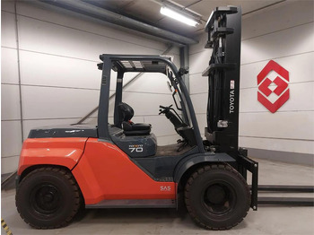 رافعة شوكية ديزل TOYOTA