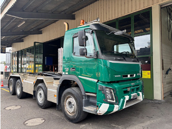 شاحنة ذات خطاف VOLVO FMX 500