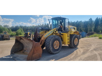 اللودر بعجل NEW HOLLAND W270