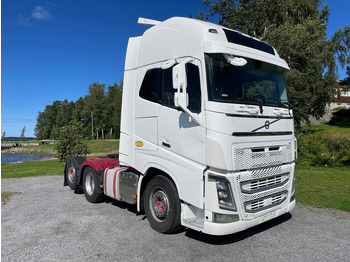 وحدة جر VOLVO FH16 600