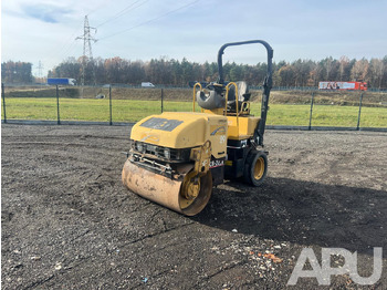 مدحلة CATERPILLAR 225