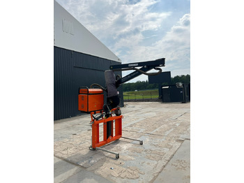 معدات البناء