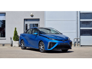 سيدان Toyota Mirai: صورة 3