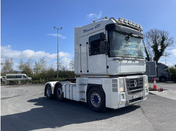 وحدة جر RENAULT Magnum 480