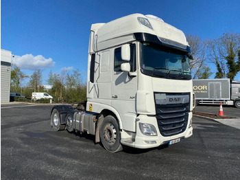 وحدة جر DAF XF 530