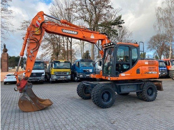 حفارة دولاب DOOSAN DX160W-3
