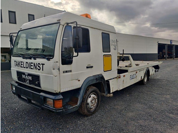 شاحنة سحب MAN 12.224