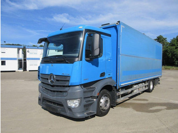 شاحنة مقفلة MERCEDES-BENZ Antos 1830