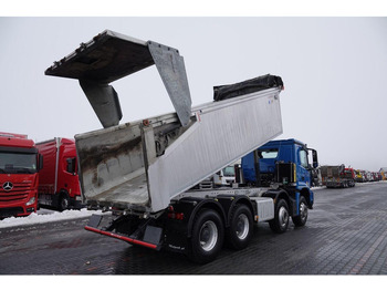 شاحنة قلاب Mercedes-Benz AROCS 3243 / 8x4 / WYWROTKA 20m3 / TYLNOZSYP / EURO 6 / OPONY 10: صورة 4