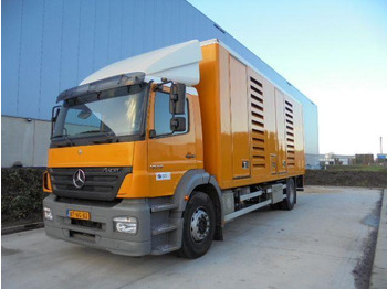 شاحنة الشفط MERCEDES-BENZ Axor 1829