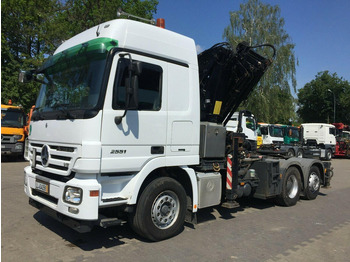 وحدة جر MERCEDES-BENZ Actros 2551