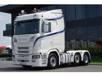 وحدة جر SCANIA S 500