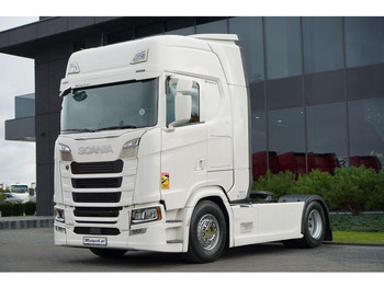 وحدة جر SCANIA S 500