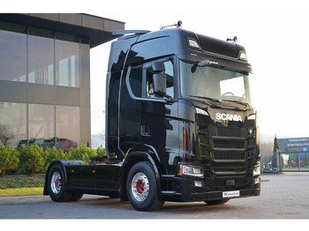 وحدة جر SCANIA S 500